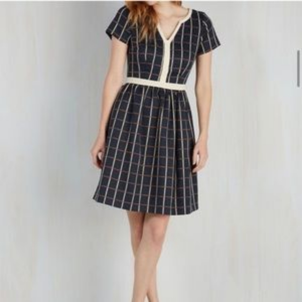 MODCLOTH Women's Pertinent Pacing Check/Plaid Dress 1X. New Girl